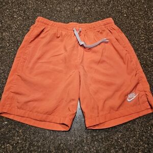 Men's Nike Club Woven Flow Shorts - Small